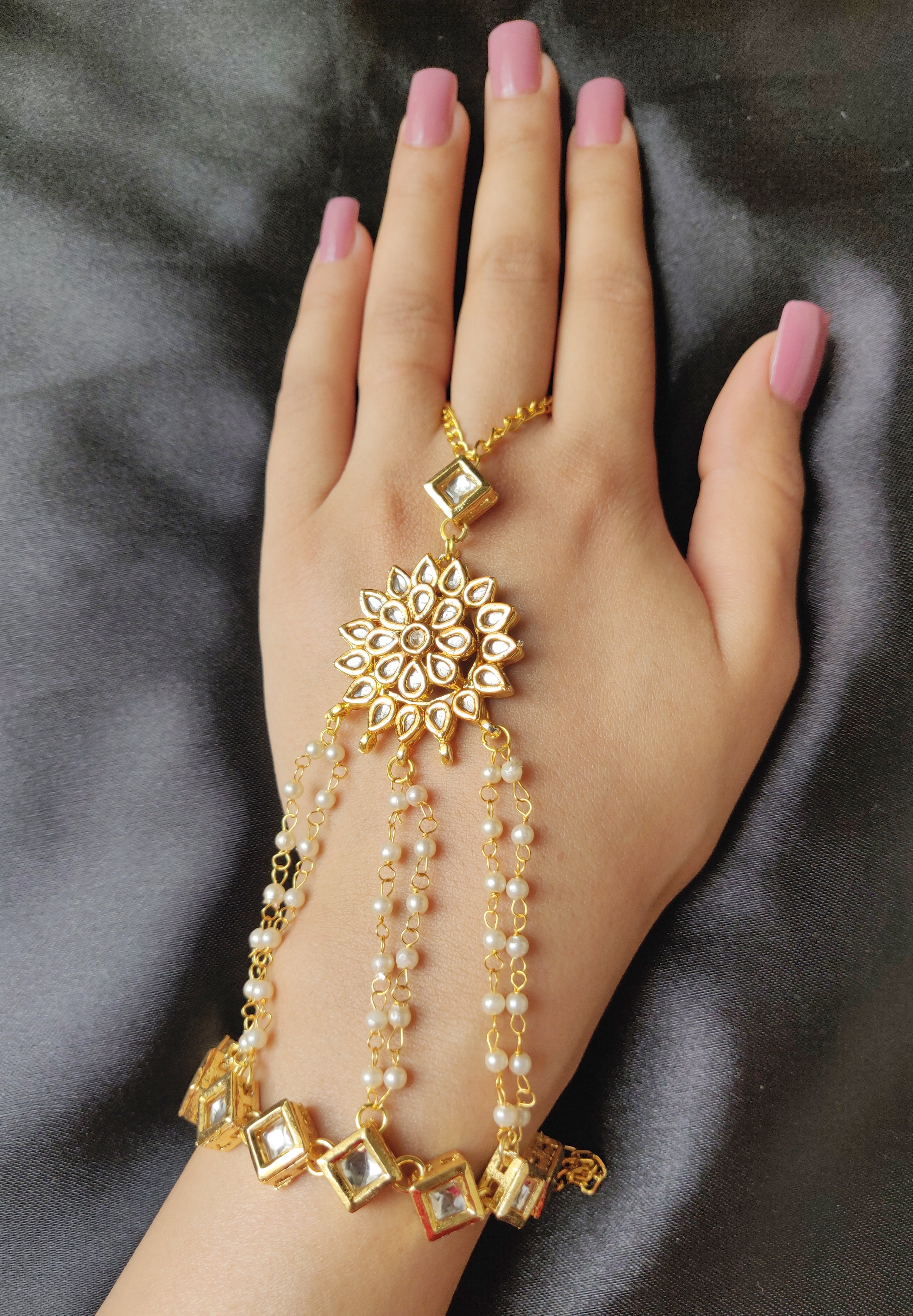 Jewel Pari Women's Crystal Kundan Finger Ring Link Chain Bracelet :  Amazon.in: Fashion